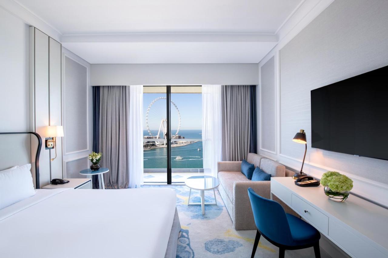 Luxury King Club Room with Partial Sea View - Club Access,1742644831:JPEG