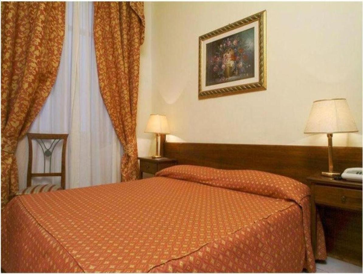 Double or Twin Room,1604071611:JPEG