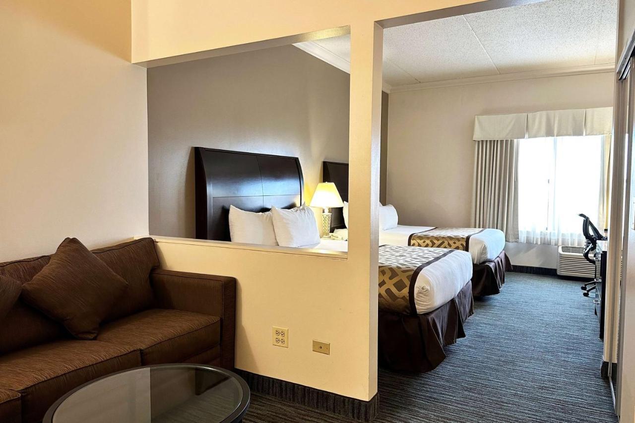 Superior Queen Room Two Queen Beds Non-Smoking,1330009934:JPEG