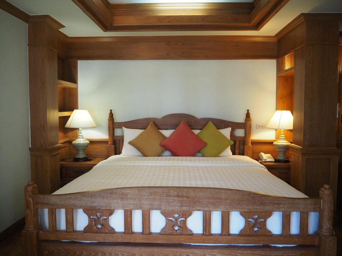 Lanna Deluxe Room