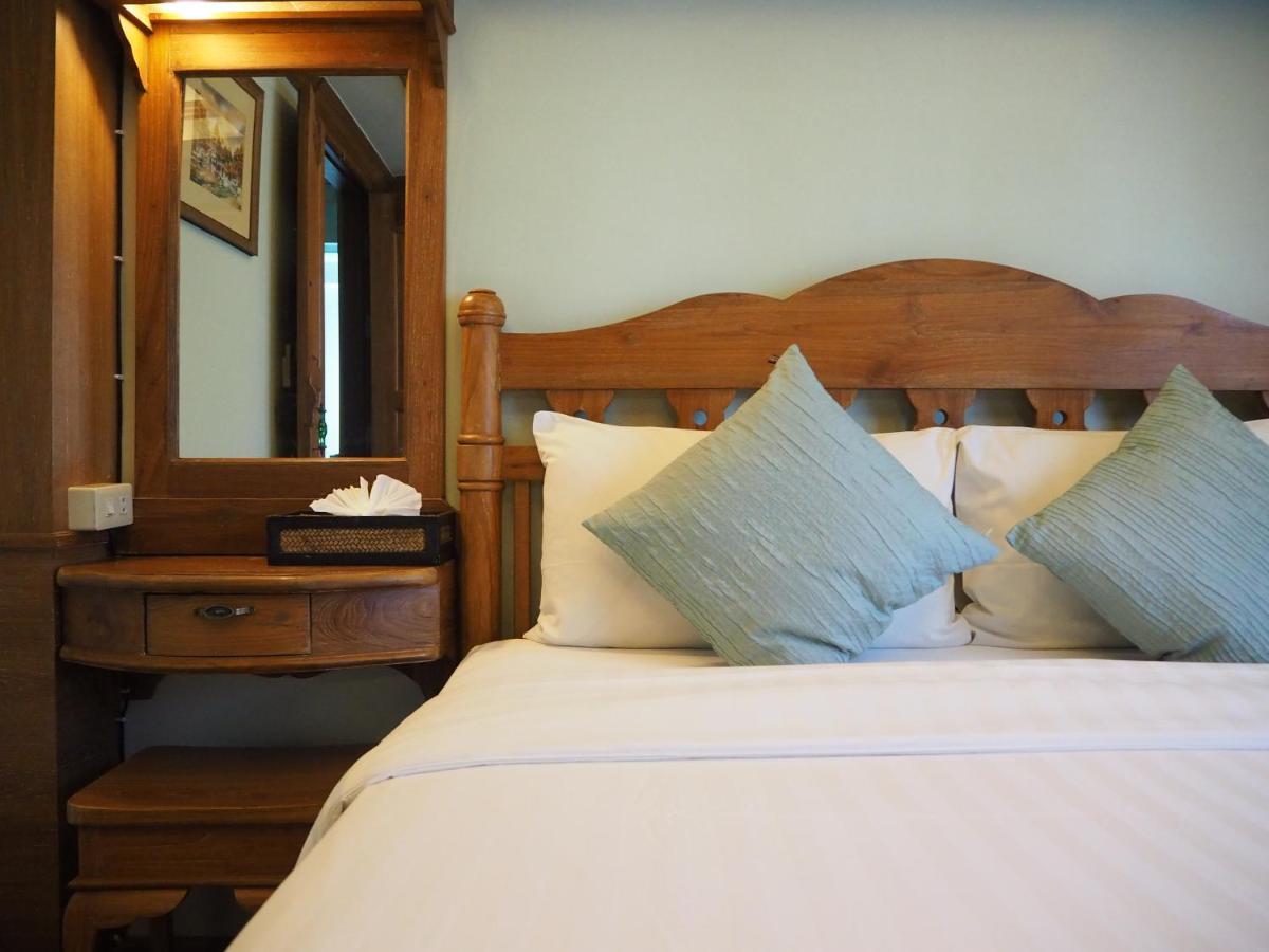 Lanna Room,1330528886:JPEG