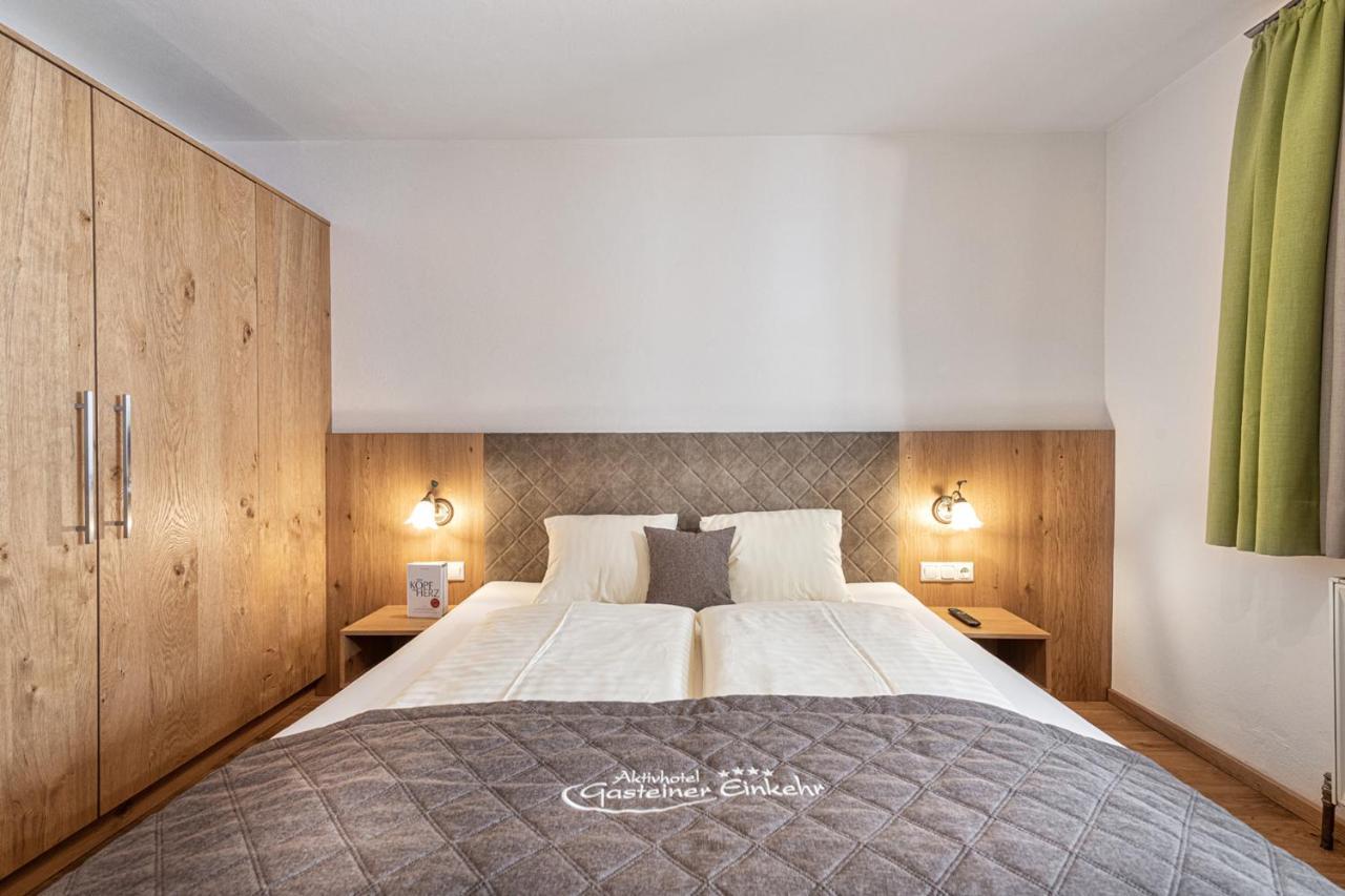 Superior Double Room Balcony,1333969340:JPEG
