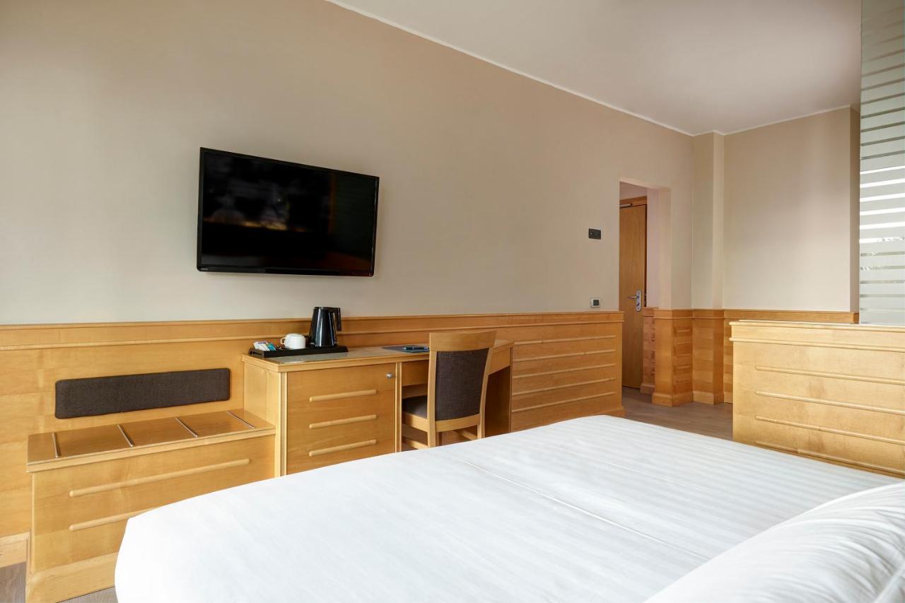 Executive Room with Balcony,1338664532:JPEG