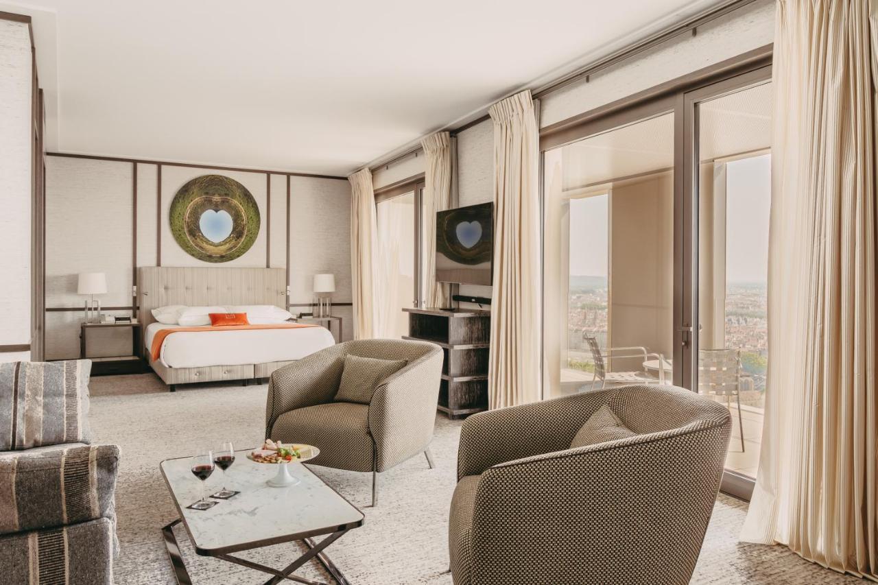 Suite with City View