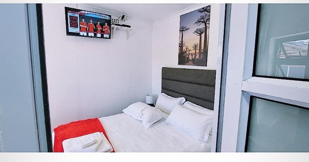Double Room Private Bathroom