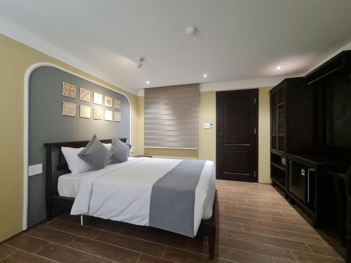 Superior Double Room,1404778340:JPEG