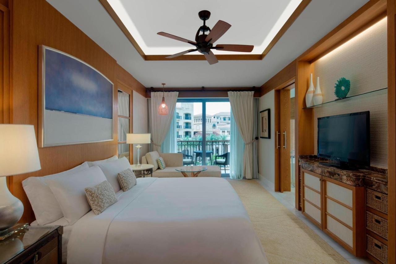 Superior Room, Guest room, 1 King, Sofa bed, Balcony,311831785:JPEG