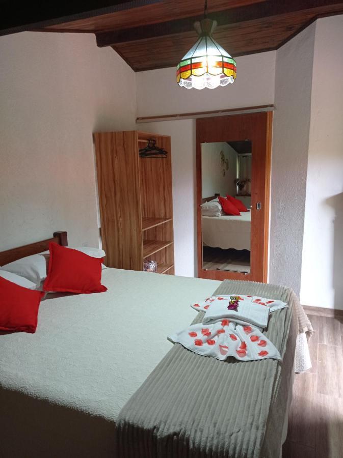 Large Double Room,1357118333:JPEG