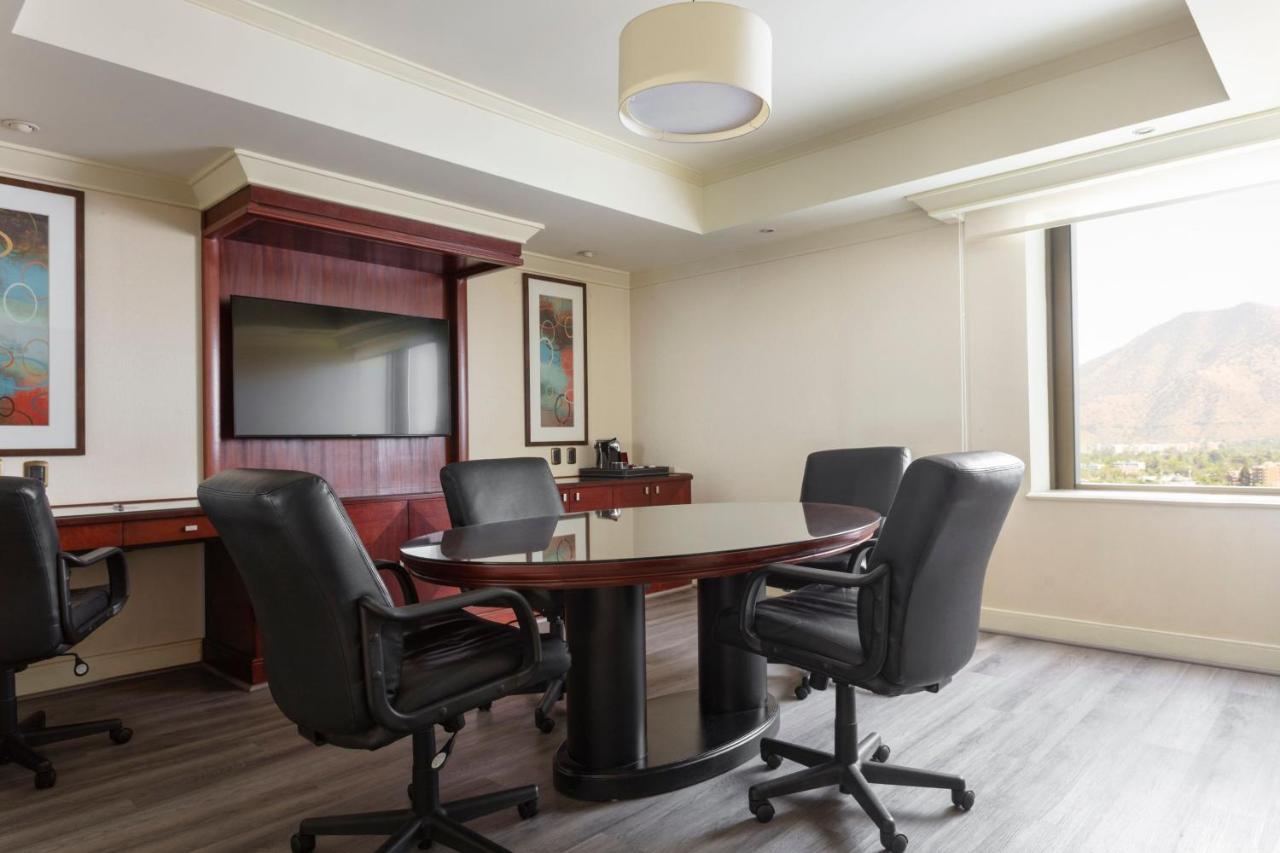 Business Room with Two Double Beds,1357478582:JPEG
