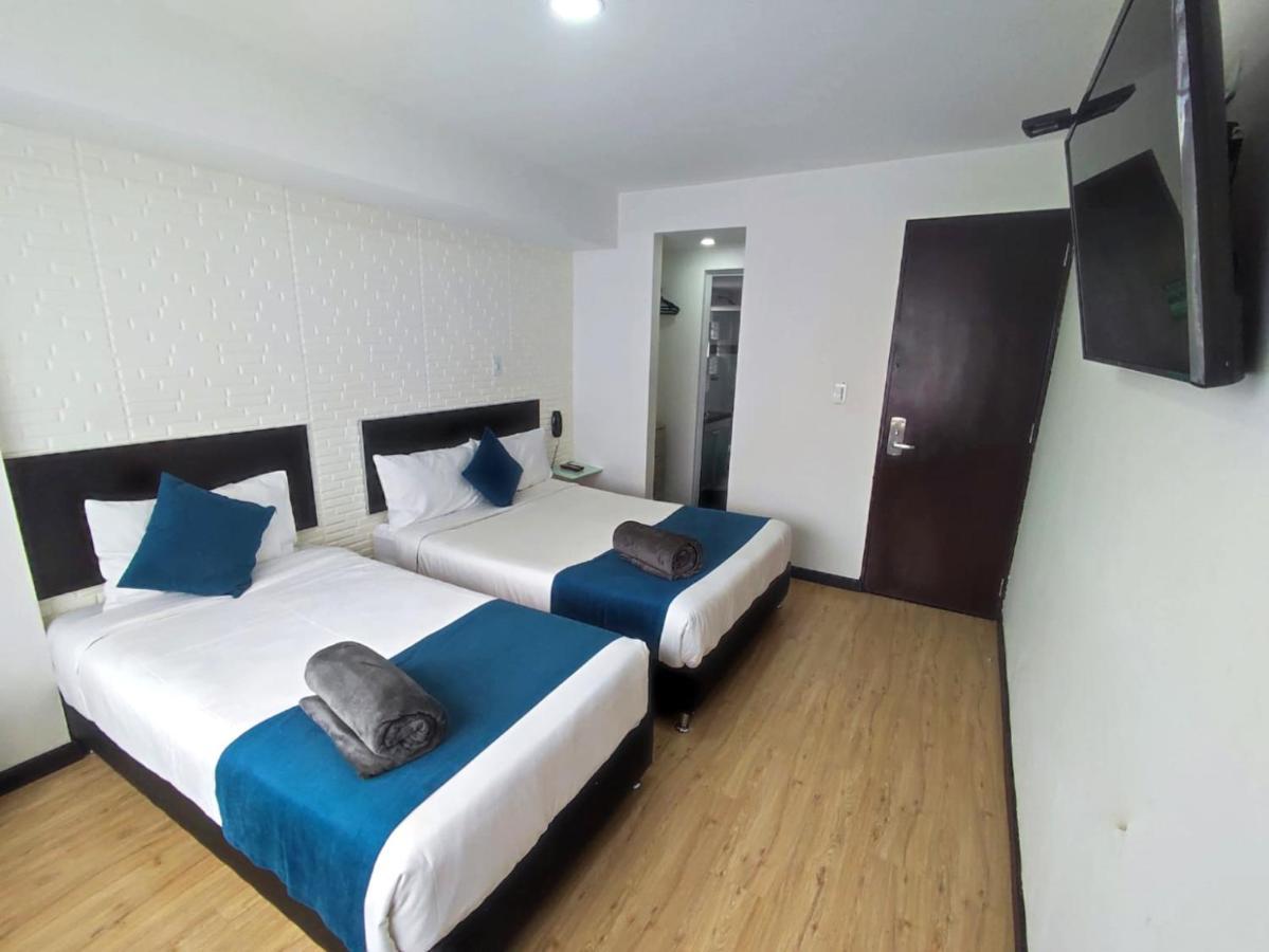 Standard Twin Room,1358949311:JPEG