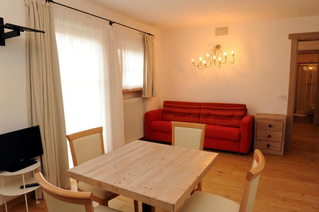 One-Bedroom Apartment,13681910:JPEG