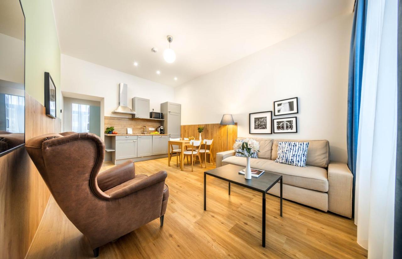 1-Bedroom Suite