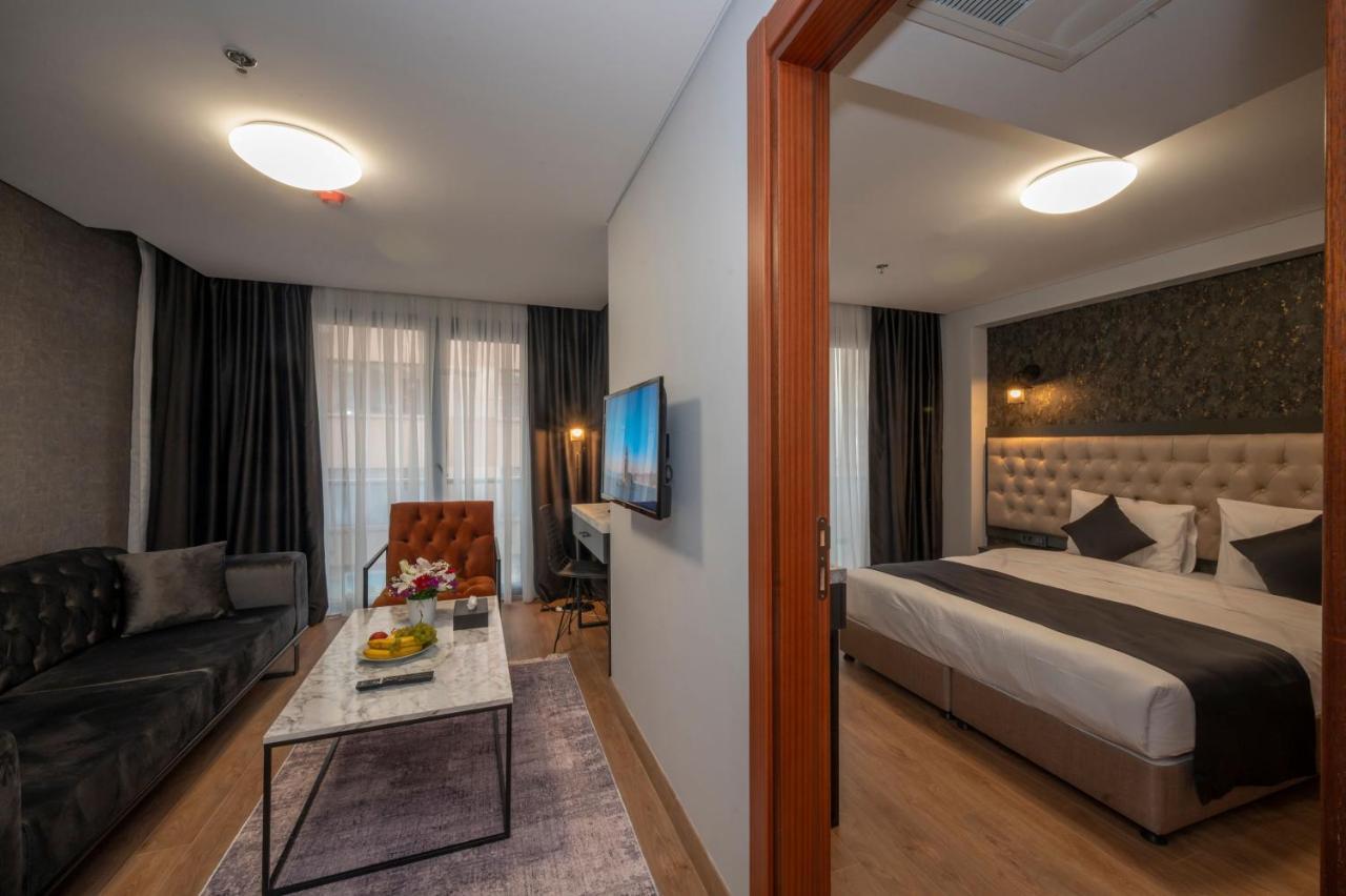 Standard Suite,1593897206:JPEG