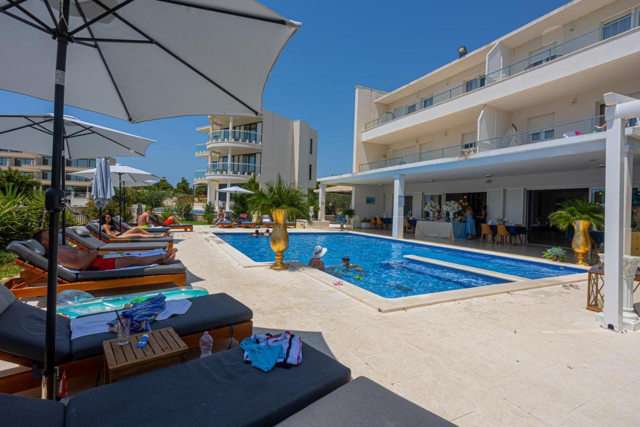 Deluxe Villa,1380146978:JPEG
