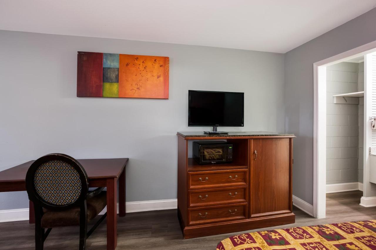 Double Room with Two Double Beds - Non-Smoking