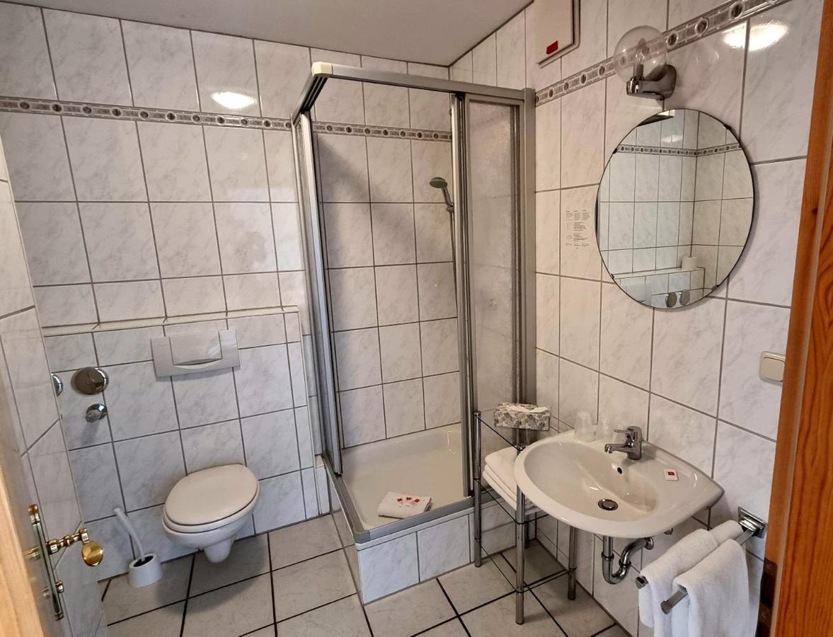 Triple Room Bathroom