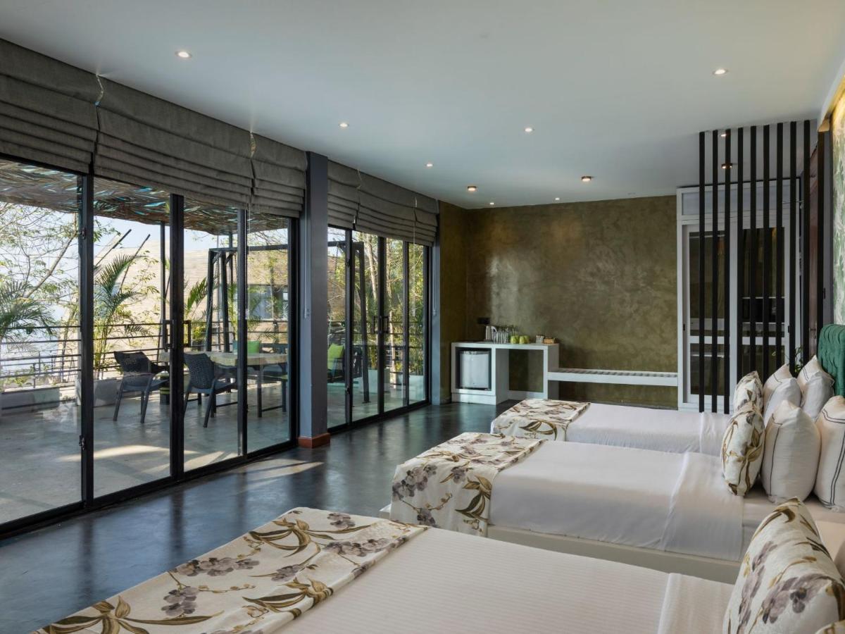 Deluxe Family Room on F&B Spa Wellness