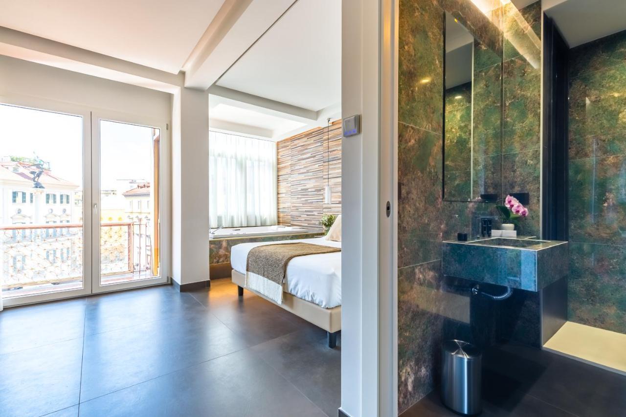 Deluxe Double Room Bath