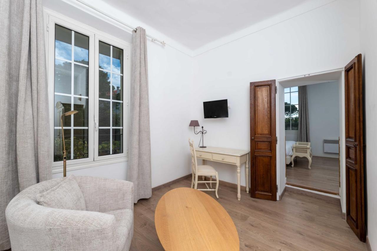 Junior Double Suite,1698861082:JPEG