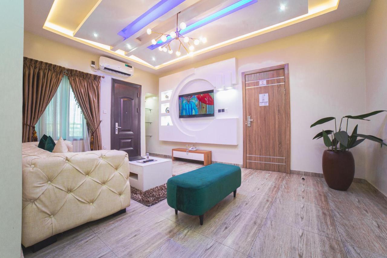 One-Bedroom Suite