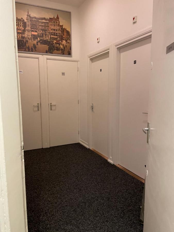 Double Room Shower,1540151149:JPEG