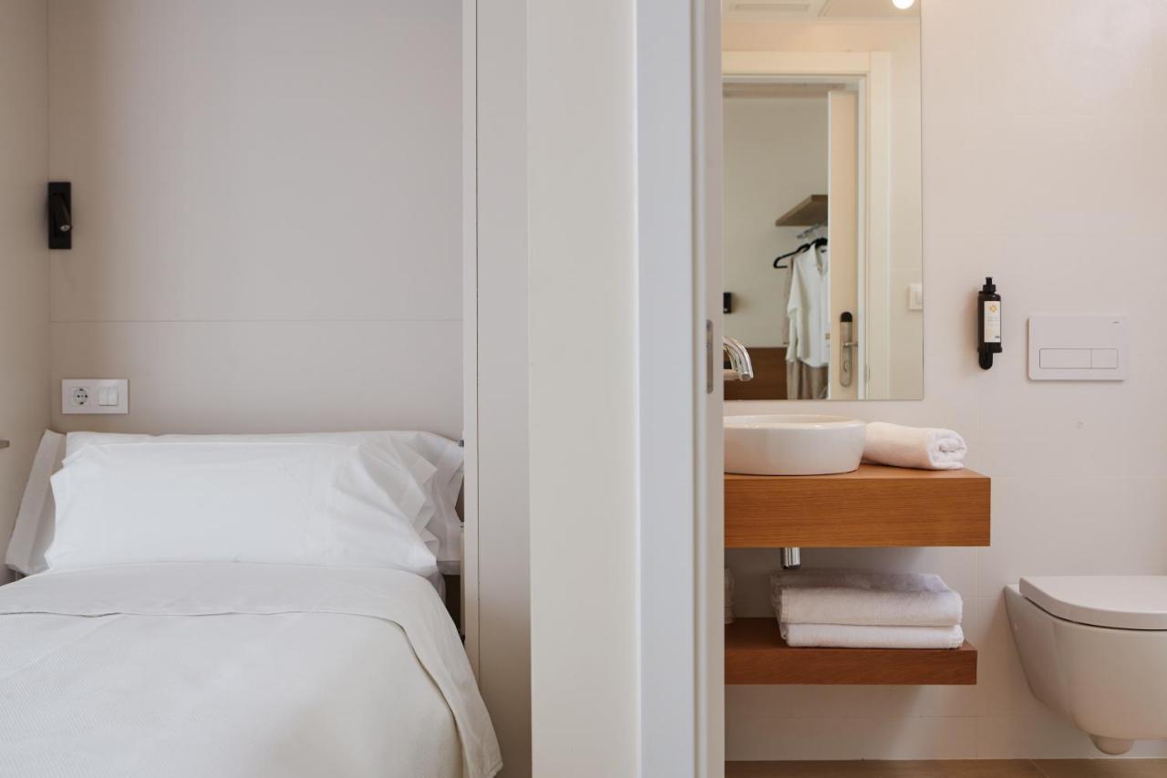 Superior Double Room,1407142889:JPEG