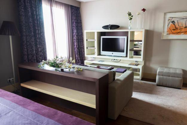Premium Suite