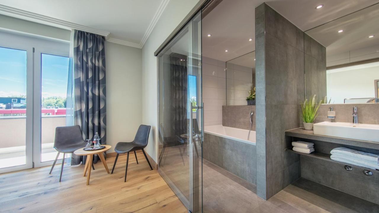 Suite Terrace,1411186334:JPEG