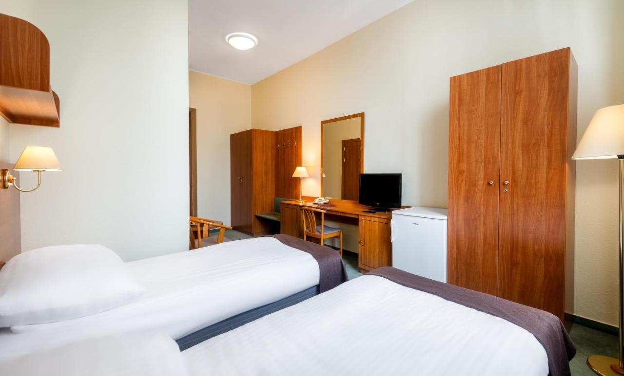 Double or Twin Room,1419641409:JPEG