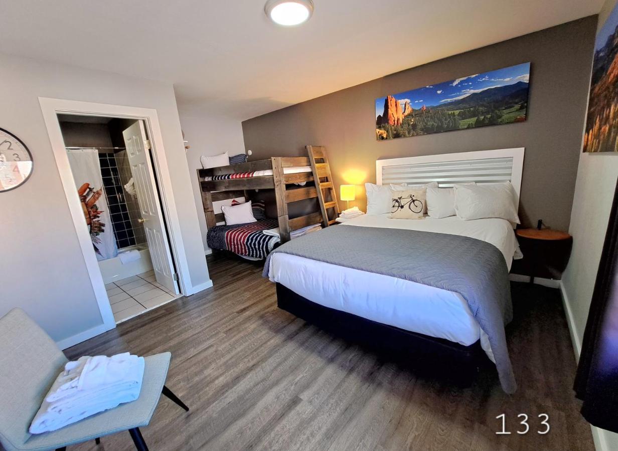 Standard Double Suite,1588401954:JPEG