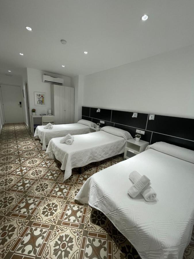 Triple Room Private Bathroom