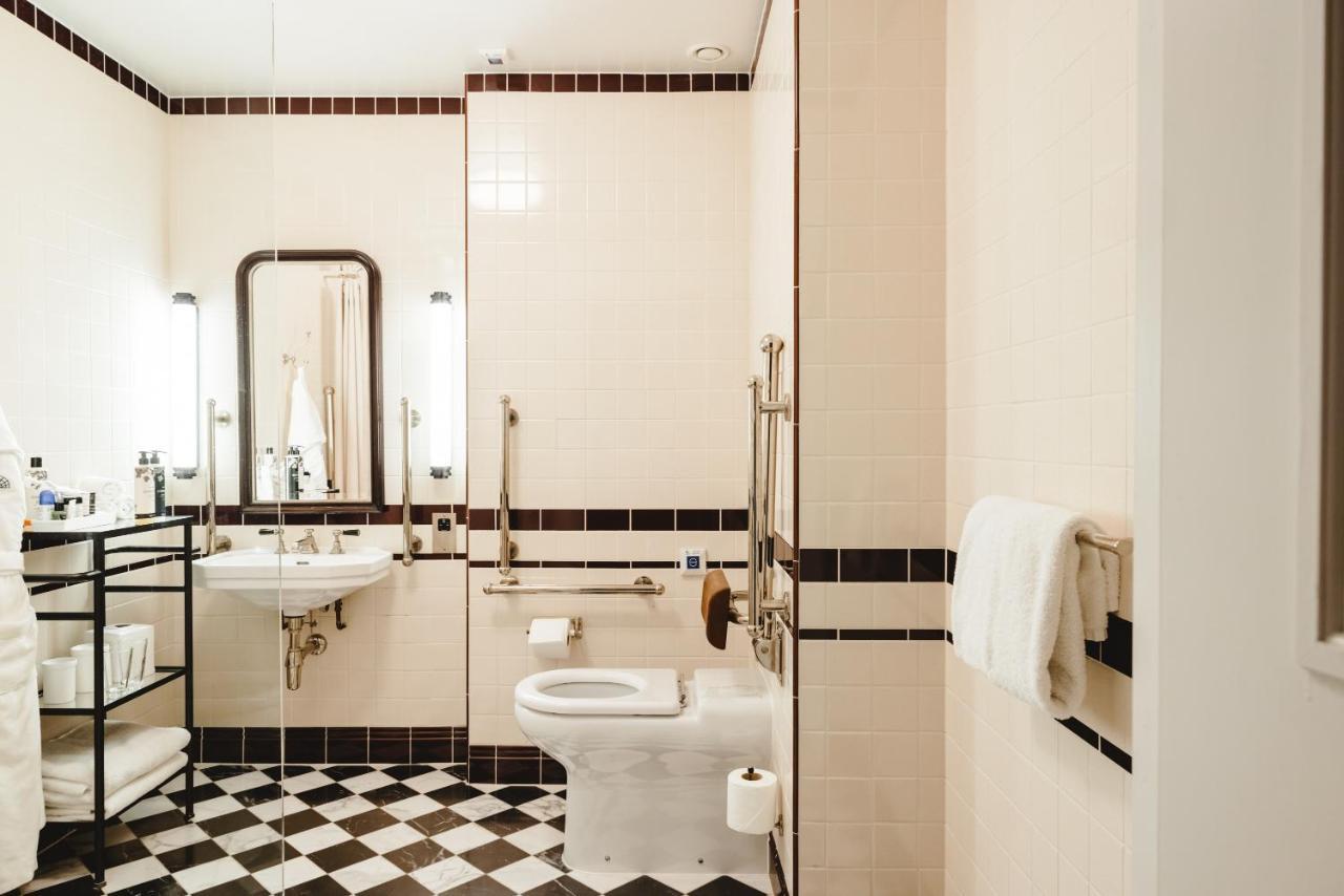 Chambre Lit Queen-size - Accessible aux Personnes à Mobilité Réduite