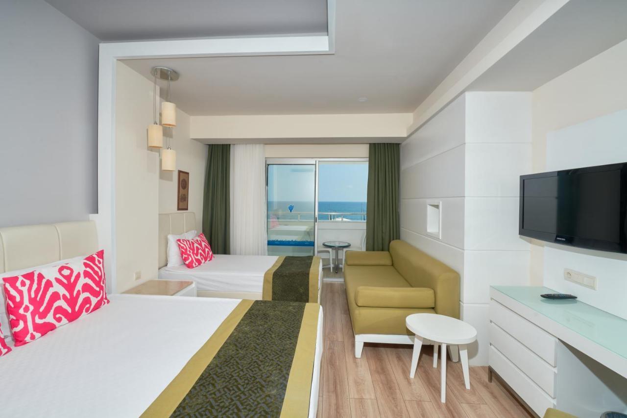 Standard Sea View room,1556127751:JPEG