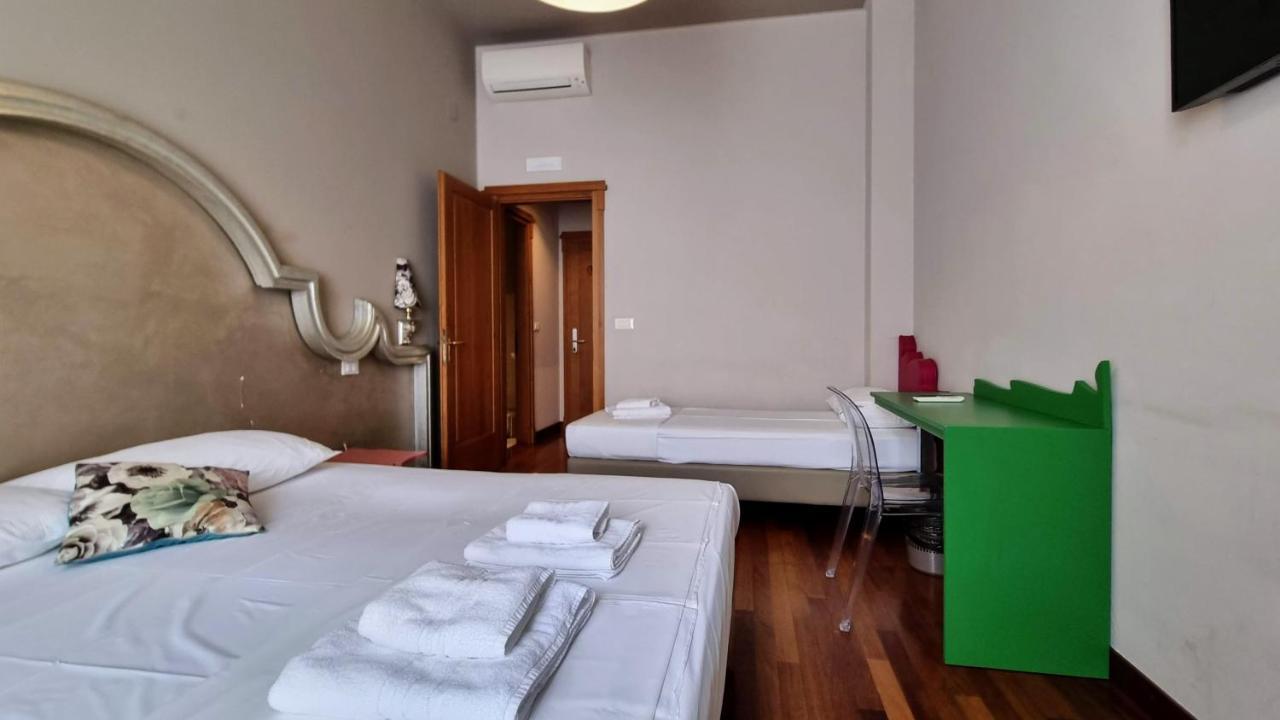 Triple Room,1427029480:JPEG