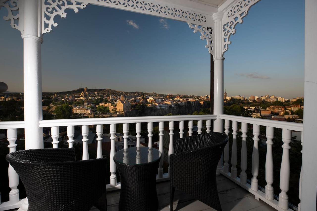 Superior Twin Room City View Balcony