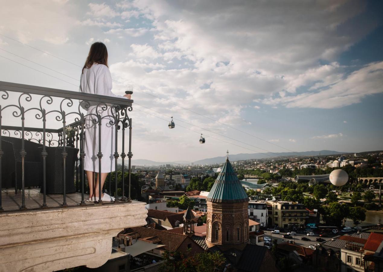 Superior Double Room City View Balcony