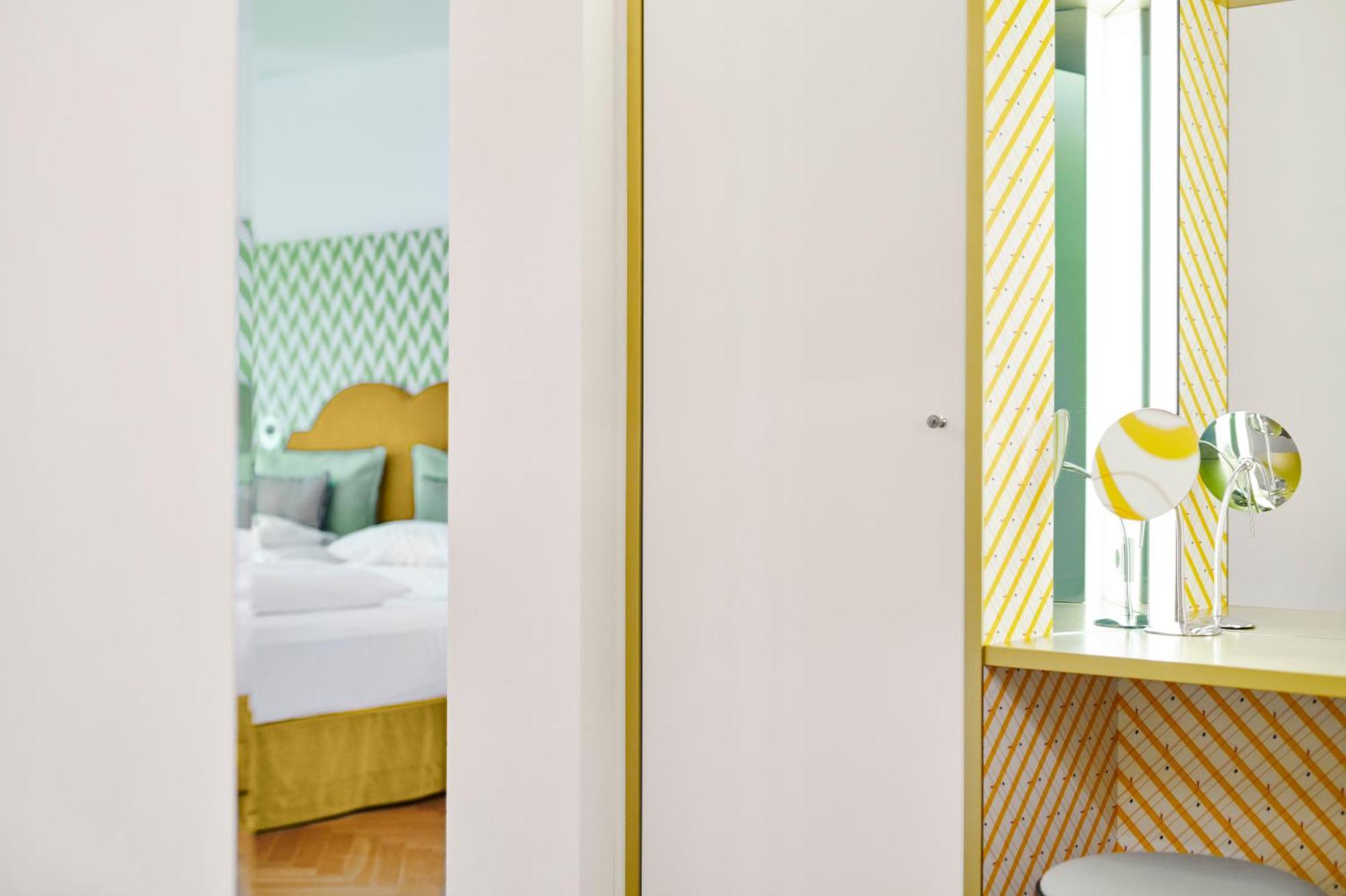 Deluxe Double or Twin Room,1275559246:JPEG