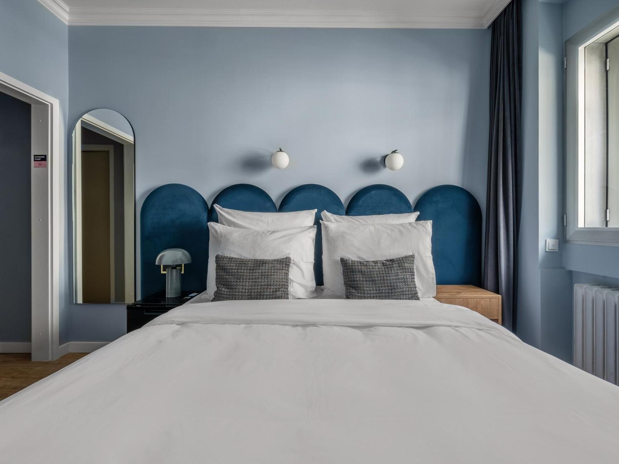 Standard Room,1435655950:JPEG