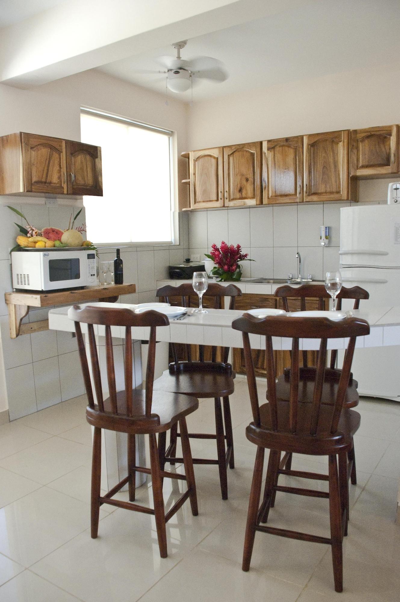 Apartment 12 Km from the beach