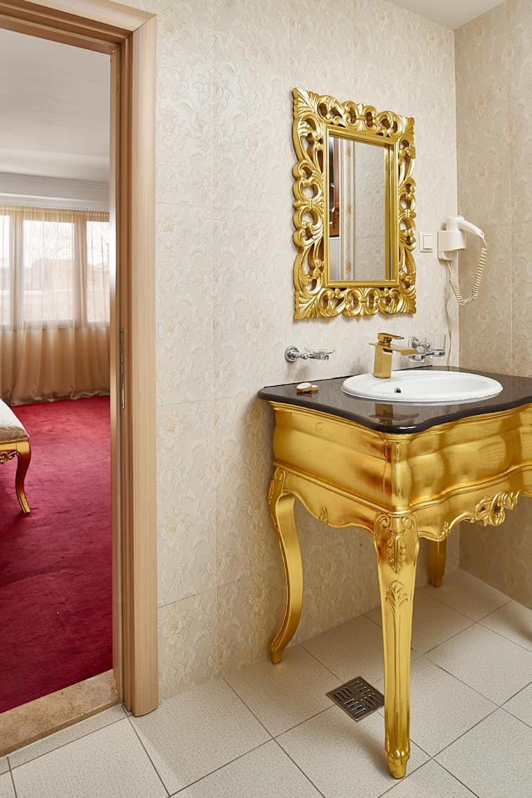 Superior Double Room,1442307343:JPEG