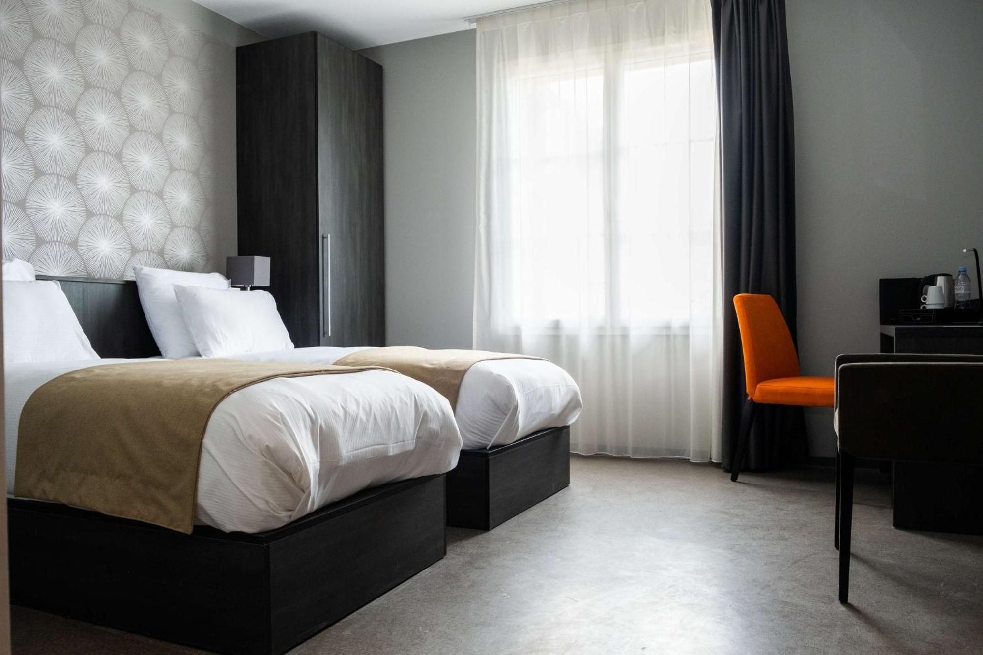 Standard Twin Room,1445137240:JPEG
