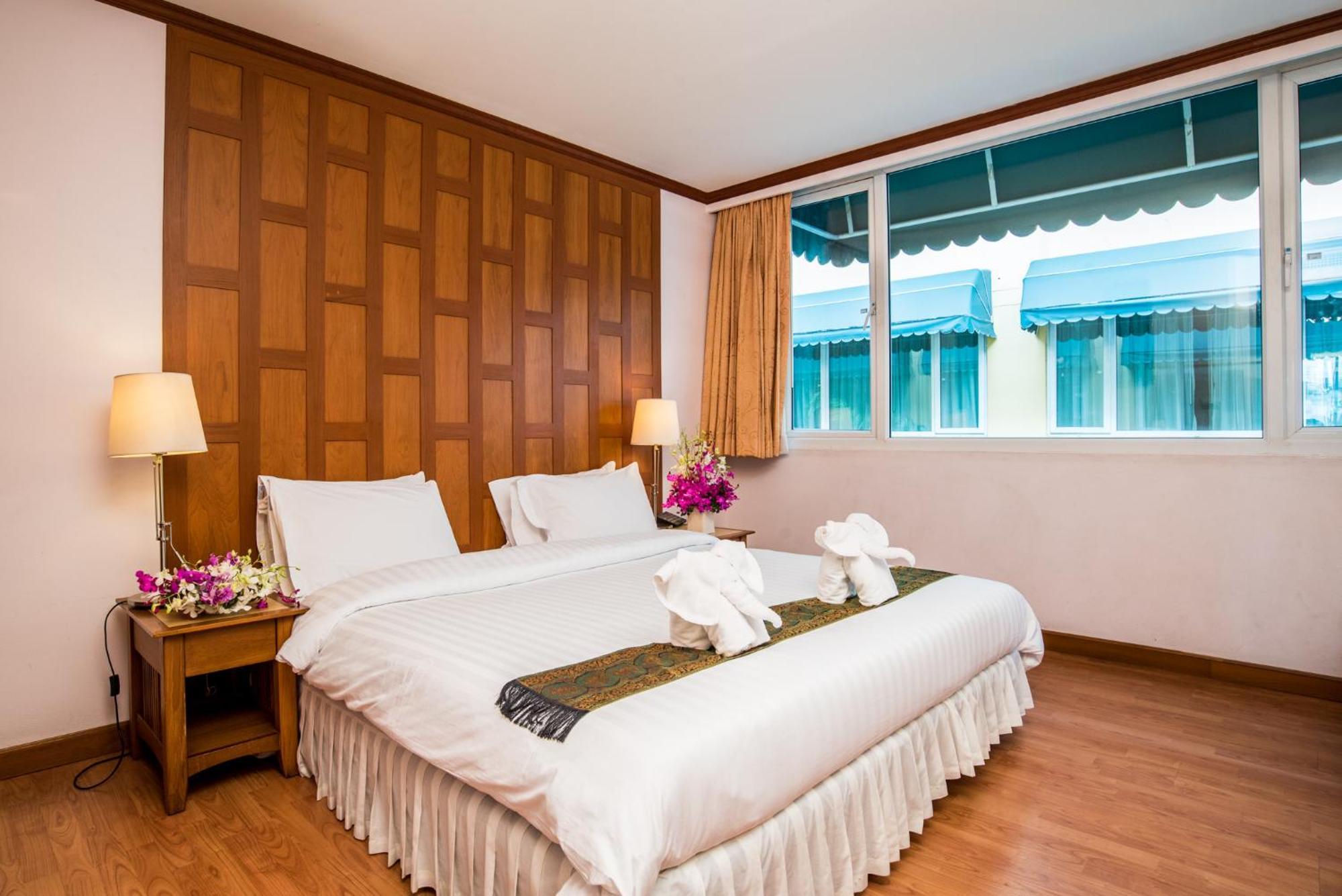 Superior Double Room,573603687:JPEG