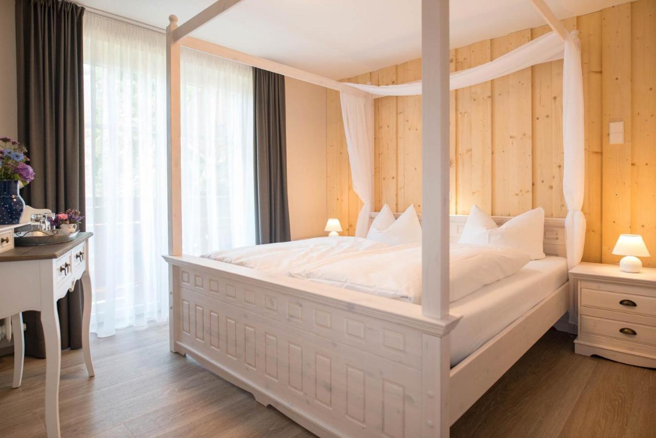 Doppelzimmer mit Balkon