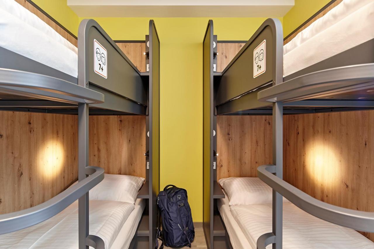 Bed 6-Bed Mixed Dormitory Room
