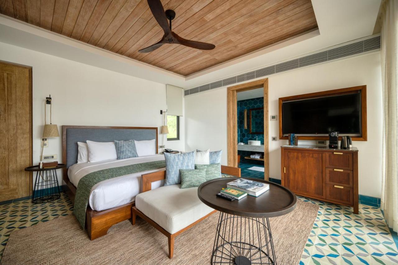 Bay View Room