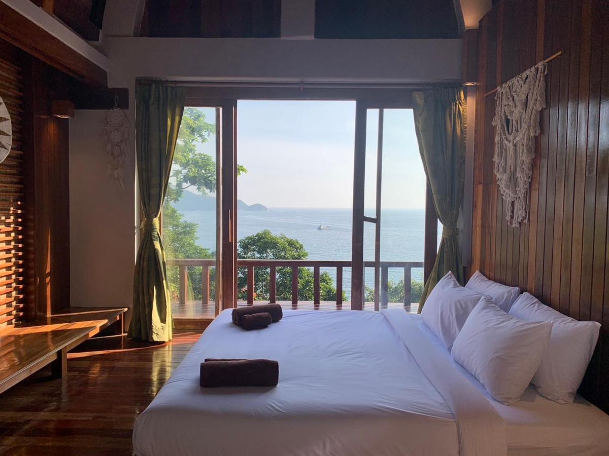 King Suite Sea View