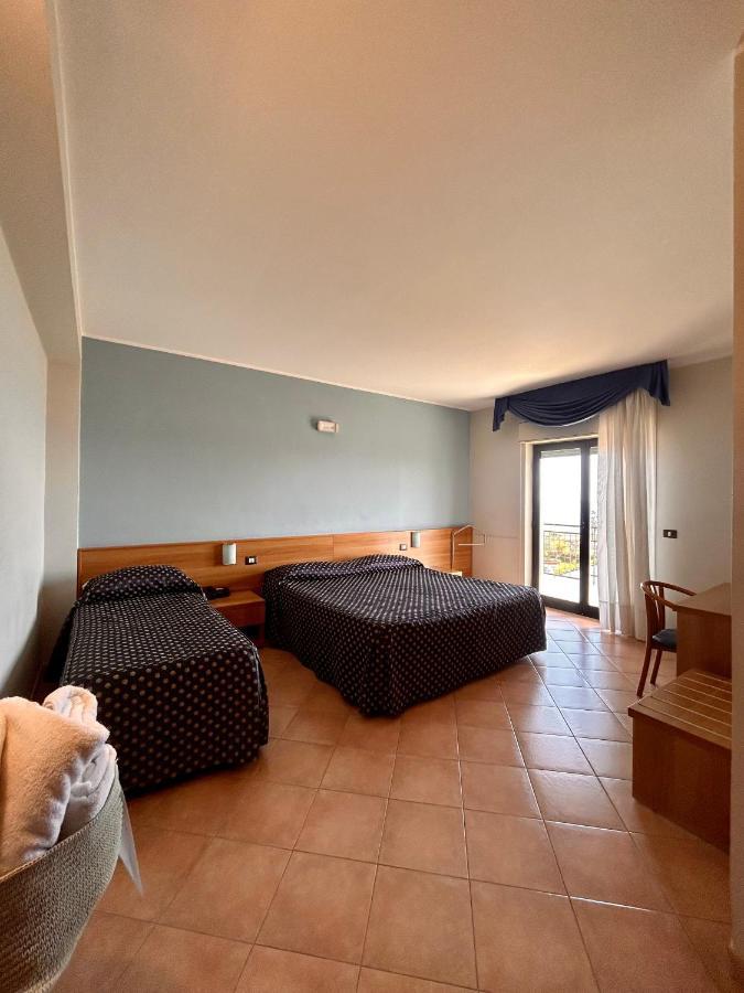 Triple Room Sea View,1498863799:JPEG