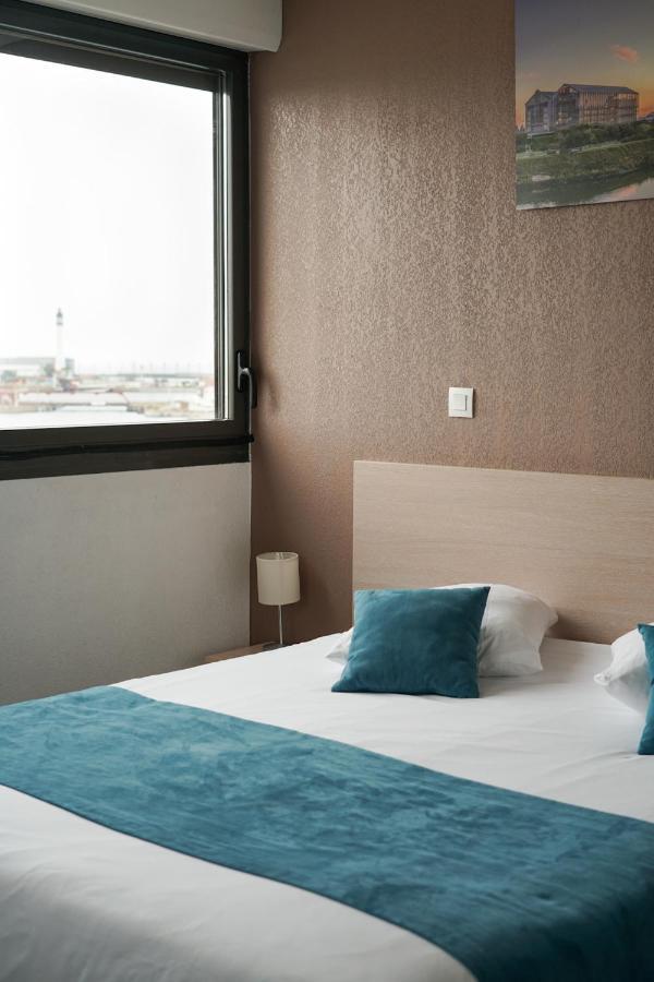 Standard Studio Double Bed
