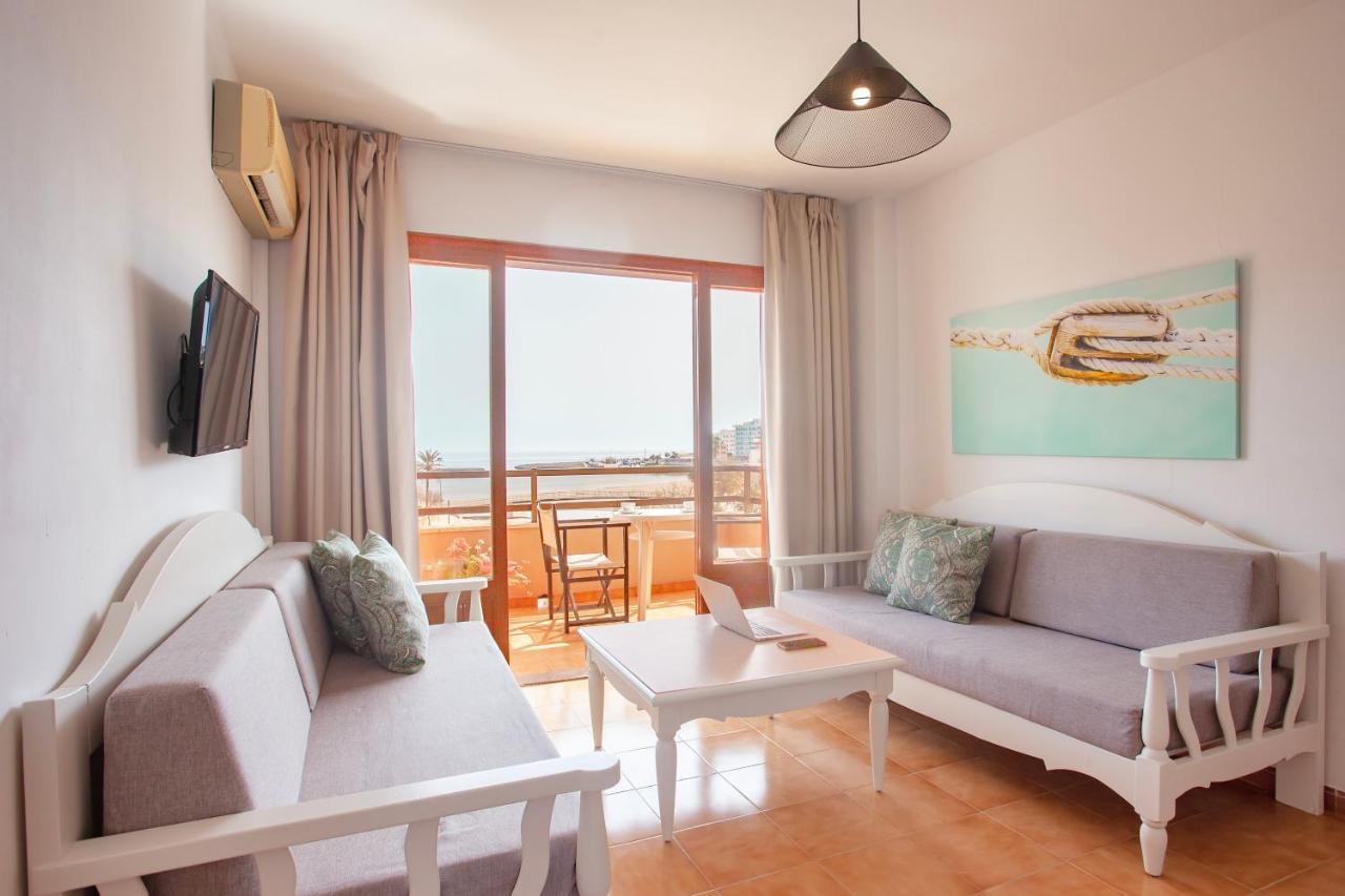 One-Bedroom Apartment with Balcony