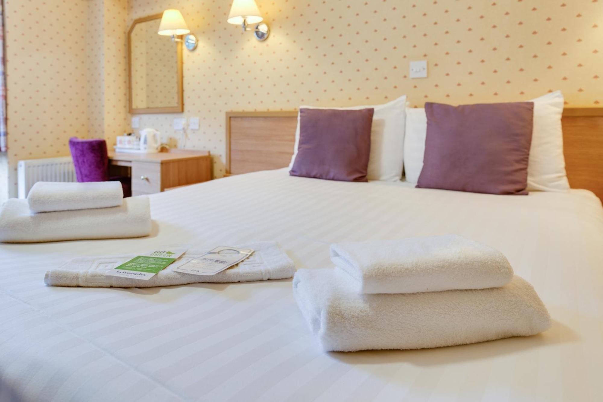 Double Room,1498834282:JPEG
